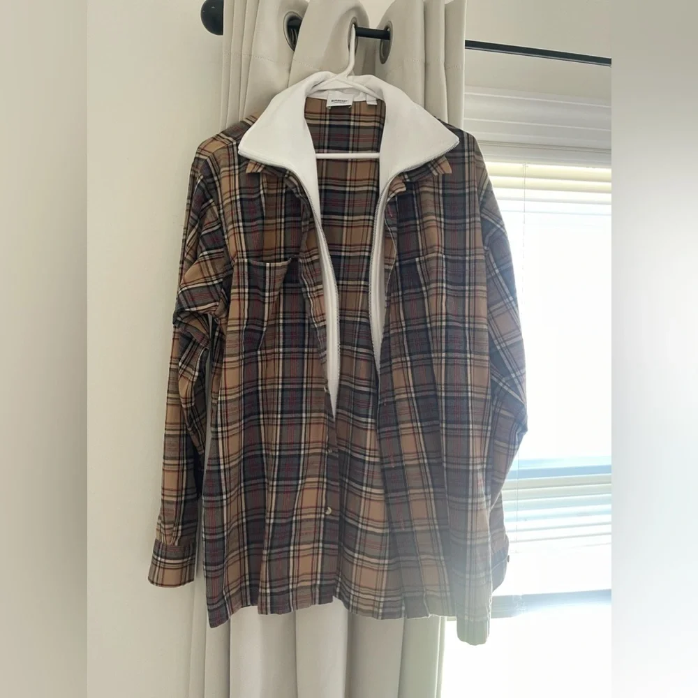 Burberry Men’s Flannel Zip Up size Medium 100% Authentic - Picture 1 of 5